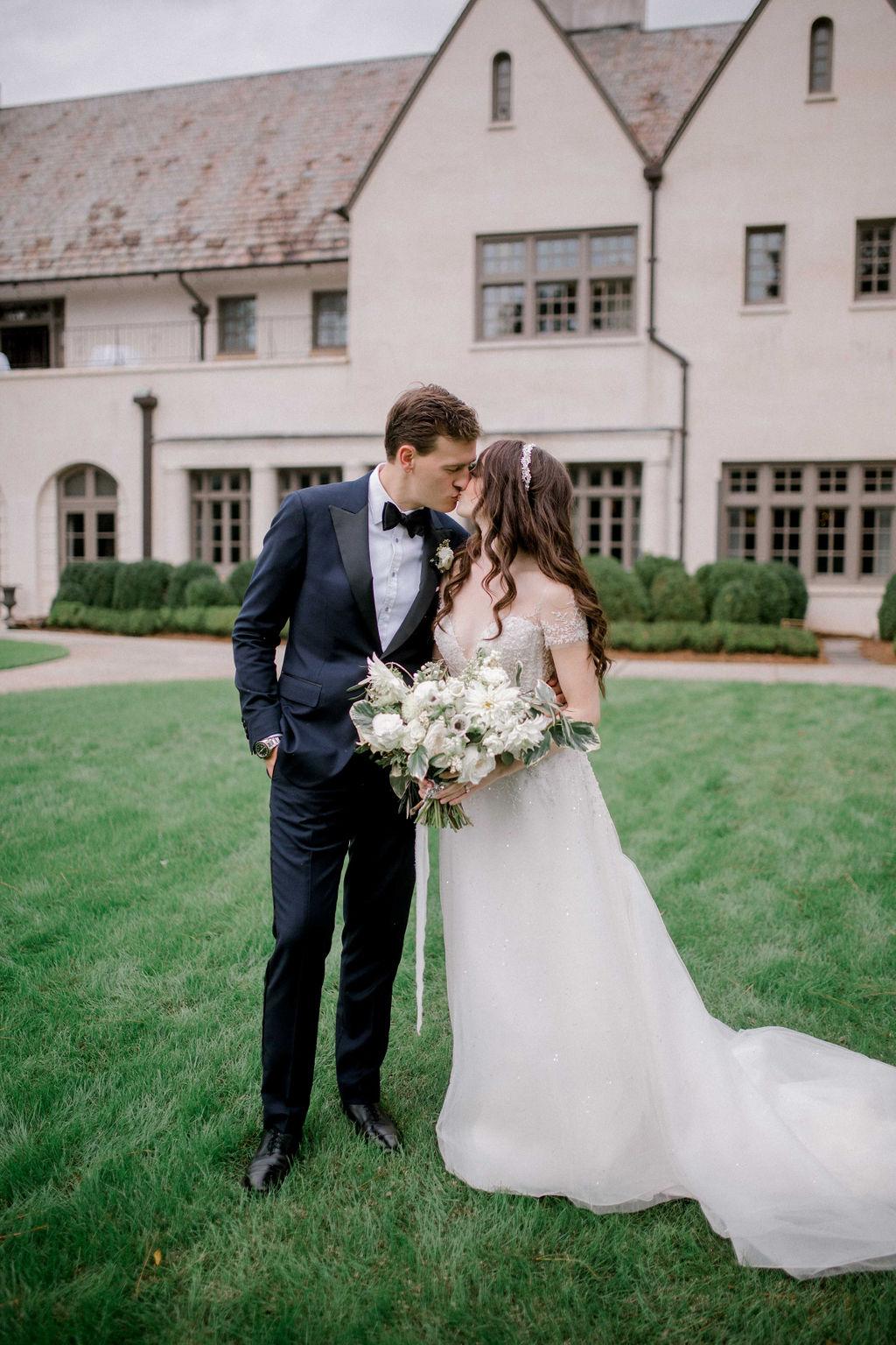 A Classic Fall Wedding at Cherokee Town and Country Club