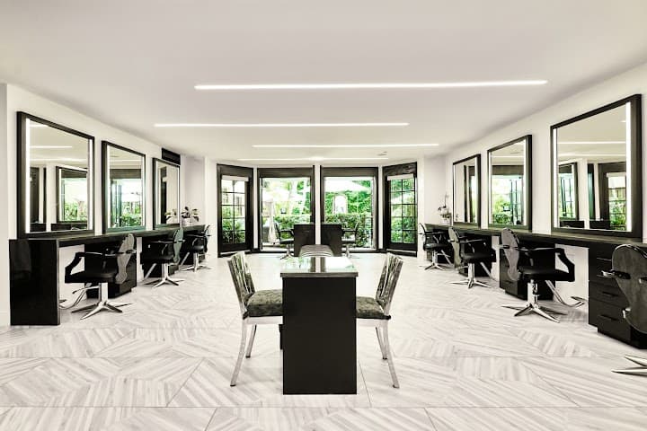 The Brazilian Court Salon portfolio 1