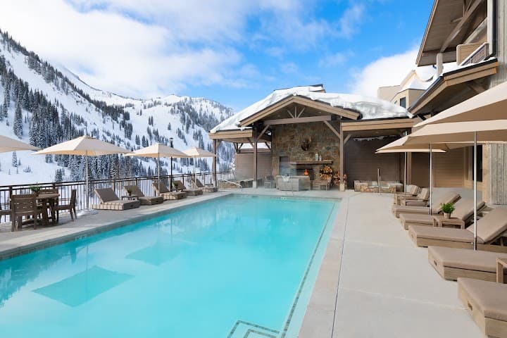 Snowpine Lodge portfolio 4
