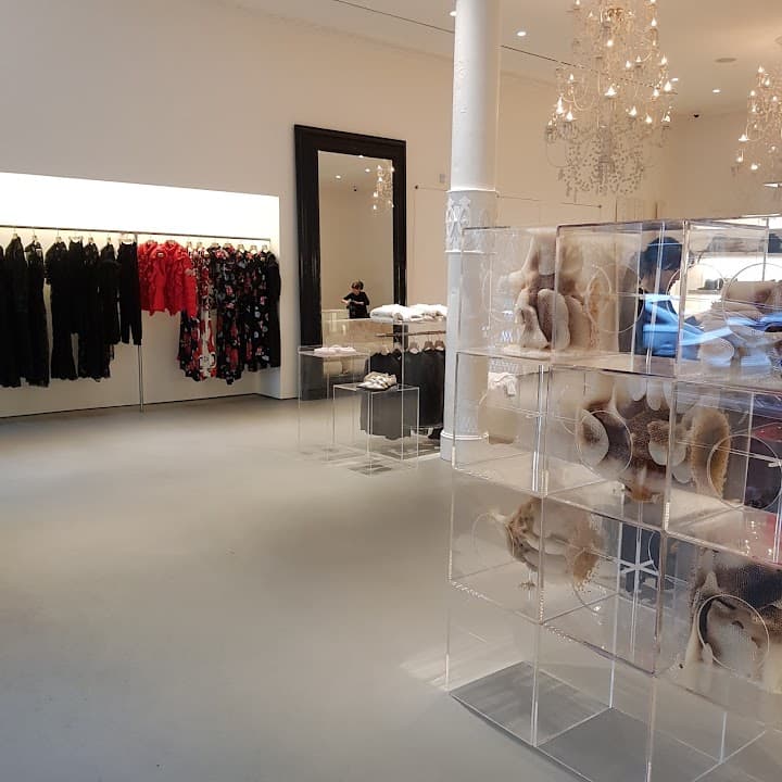 Simone Rocha portfolio 1
