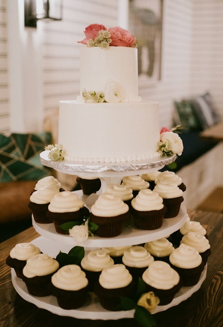 Cakes By Liz