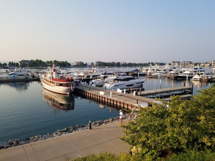 Bay Harbor Yacht Club portfolio 1