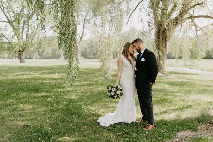 Silk Bridal Boutique portfolio 3