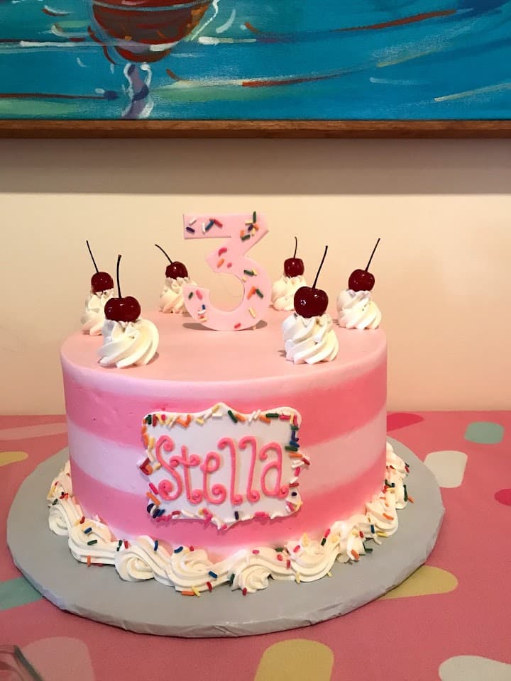 Louisvillicious Cakes and Desserts portfolio 4
