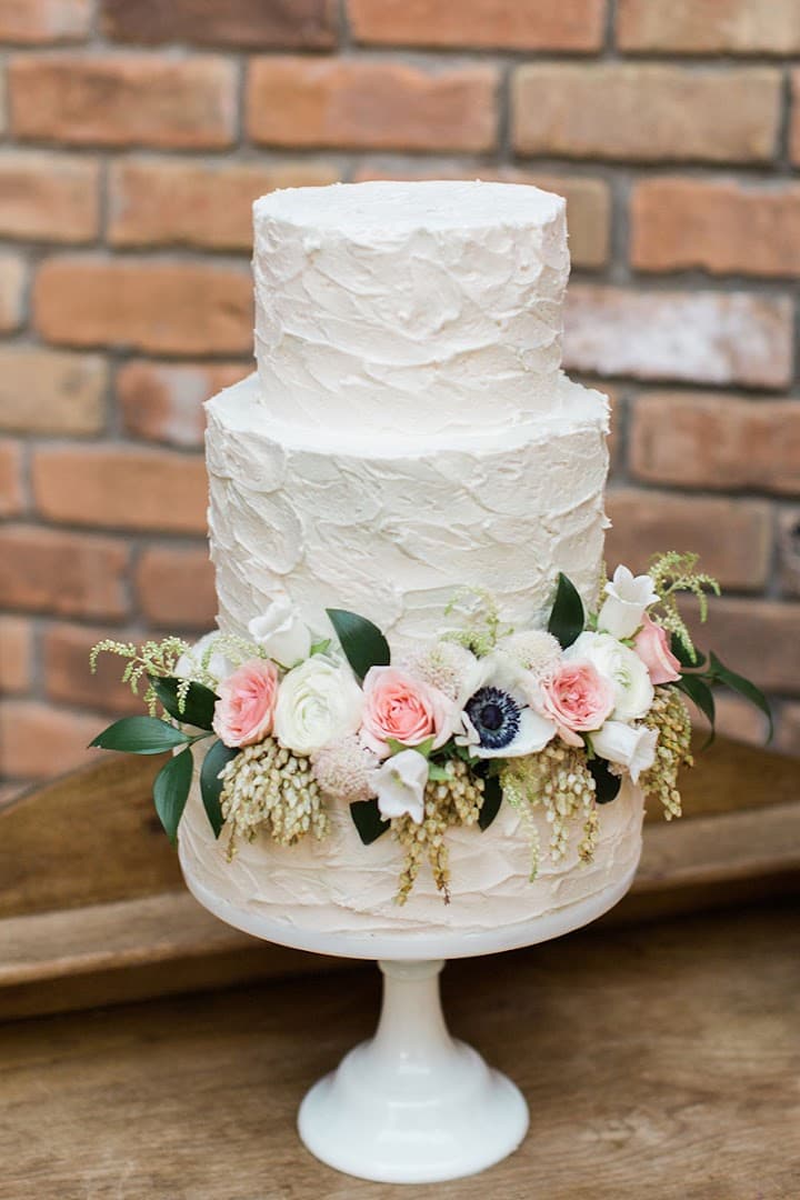Lanson B. Jones & Co. Floral + Events portfolio 1