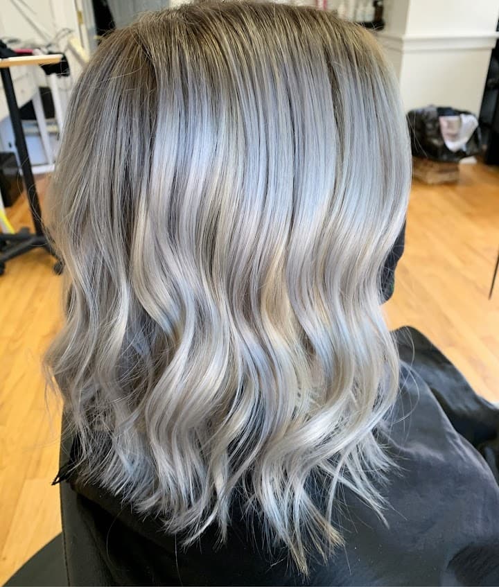 Main Roots Salon & Blow Dry Bar portfolio 1