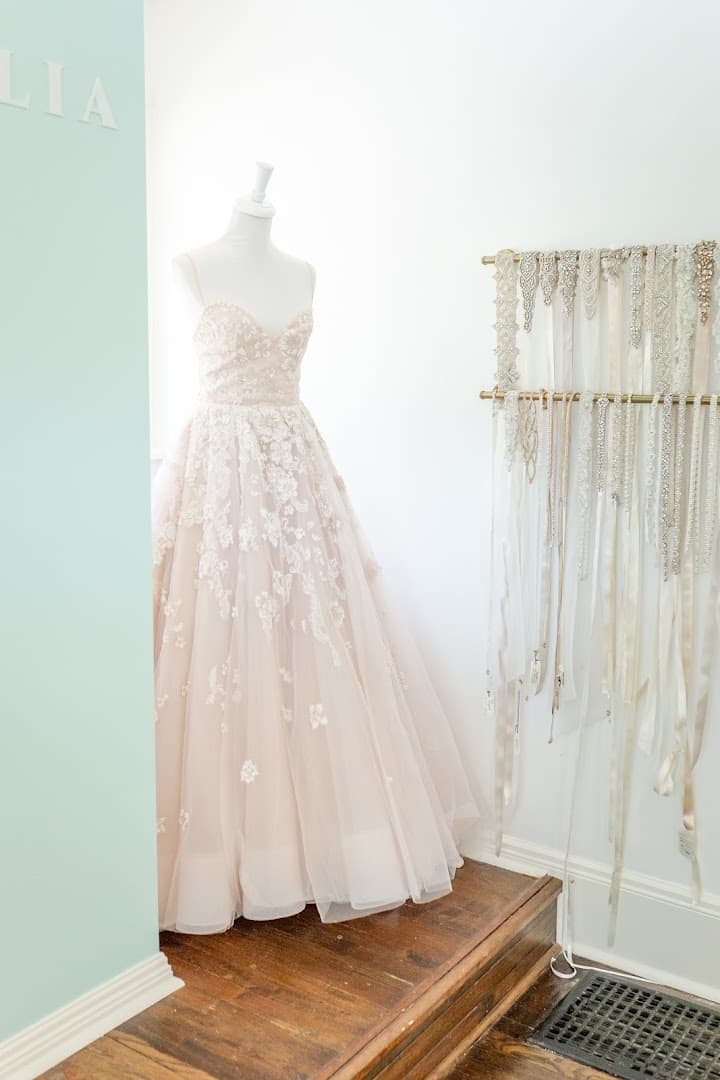 The White Magnolia Bridal portfolio 1