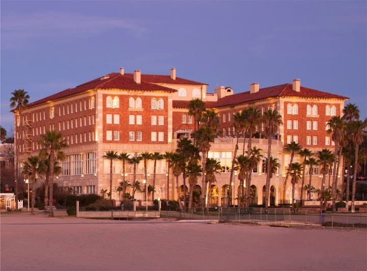 Hotel Casa del Mar portfolio 5