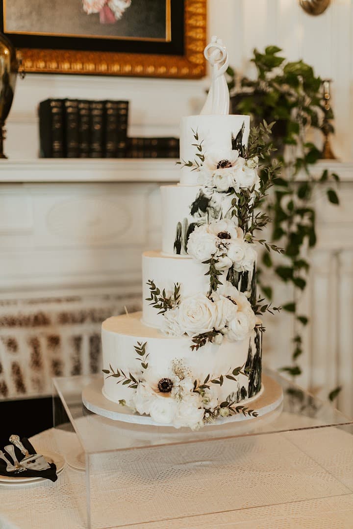 Dallas Affaires Cake Co
