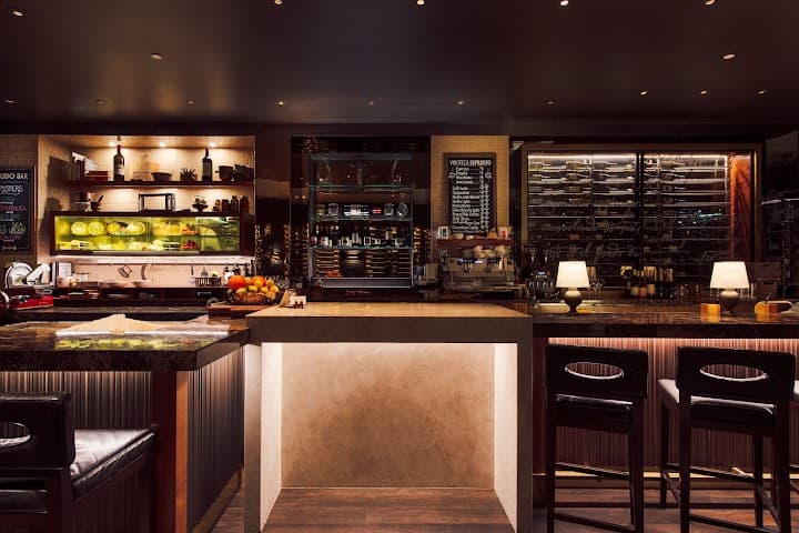Four Seasons Hotel Los Angeles At Beverly Hills portfolio 5