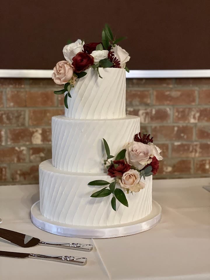 Couture Cakes of Greenville portfolio 5