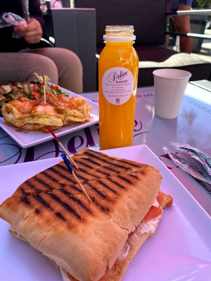 Delice Bakery portfolio 1
