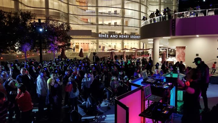 The Silent DJ portfolio 5