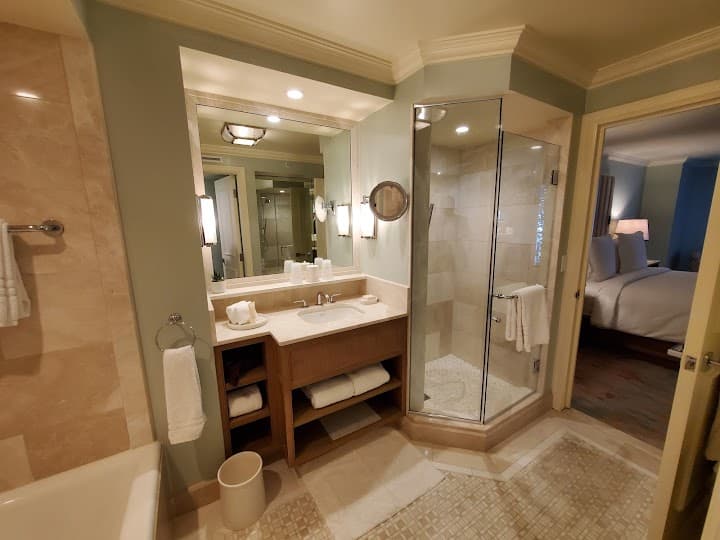Four Seasons Resort Palm Beach portfolio 4