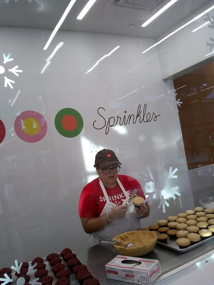 Sprinkles Custom Cakes