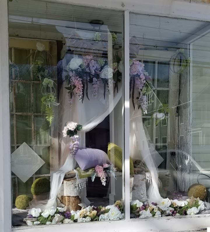 Lily & Vine floral design