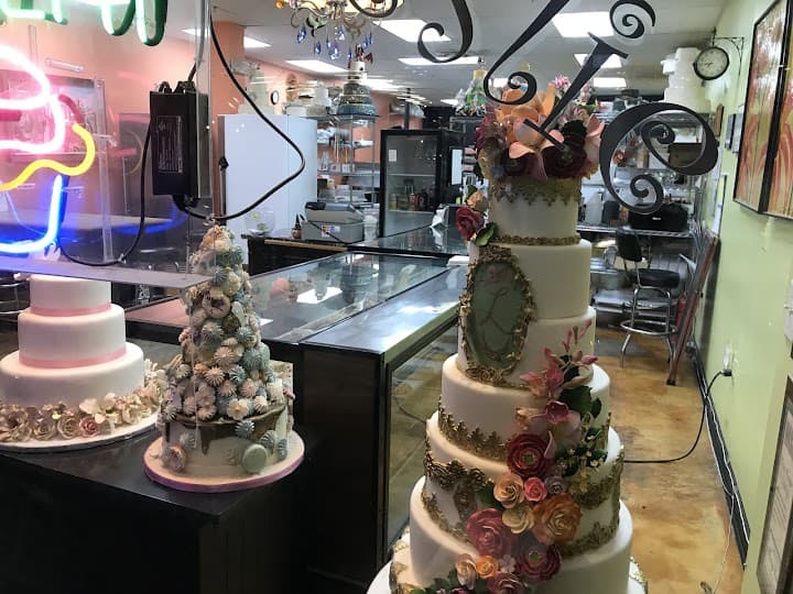 Fancy Cakes By Leslie portfolio 1