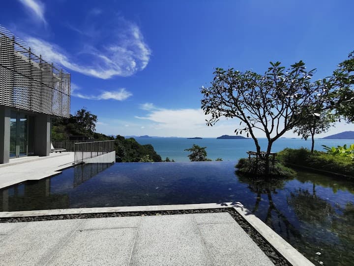 COMO Point Yamu portfolio 2