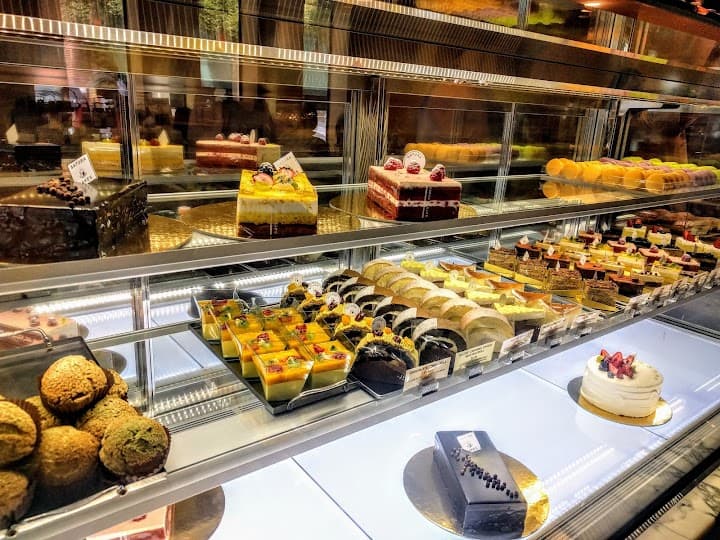 Satura Cakes