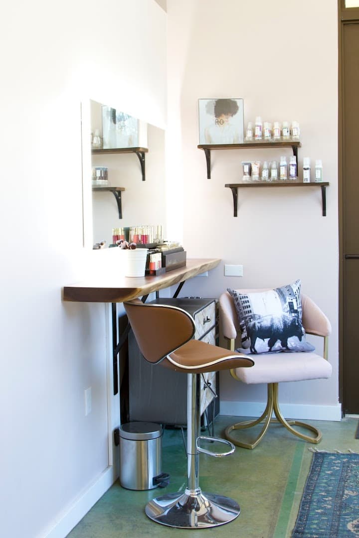 Freebird Beauty Shop portfolio 4