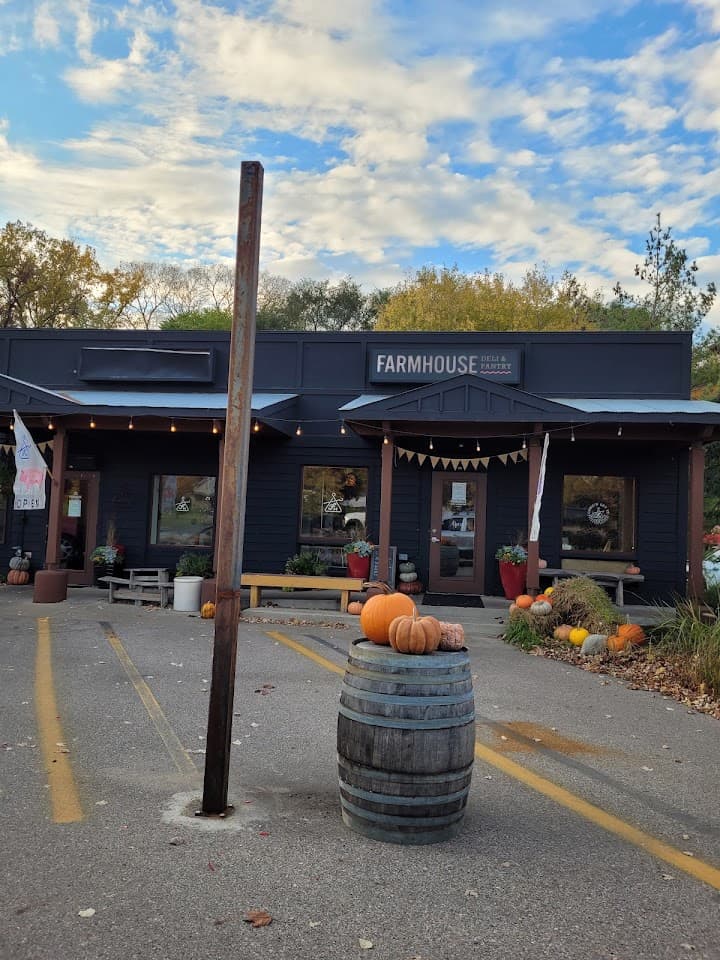 The Farmhouse Deli & Pantry