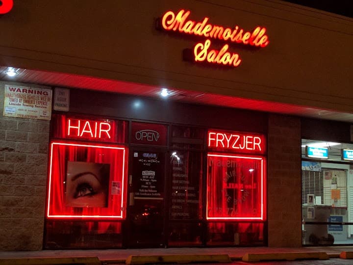 Mademoiselle Salon