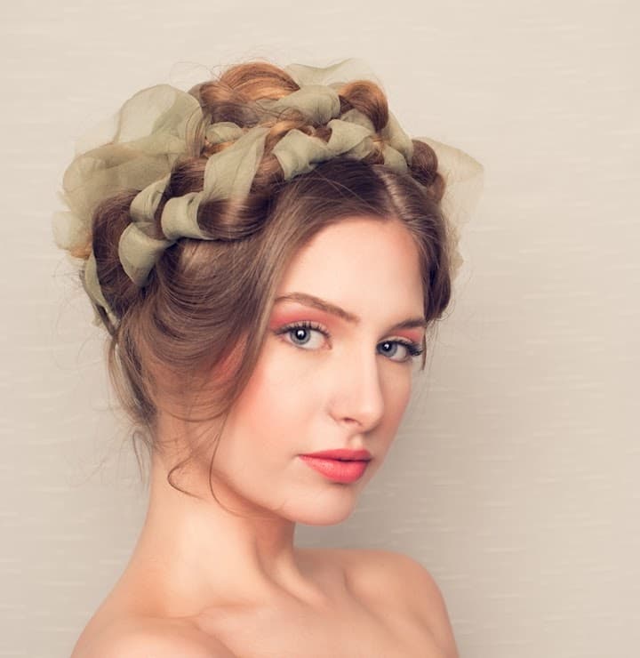 Lyndsay Simon Beauty portfolio 1