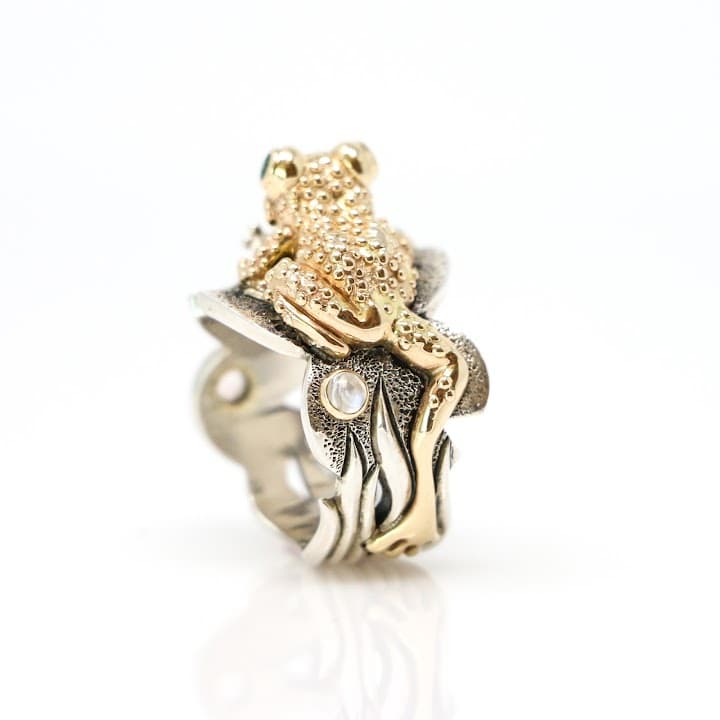Lisa Esztergalyos Jeweler portfolio 1