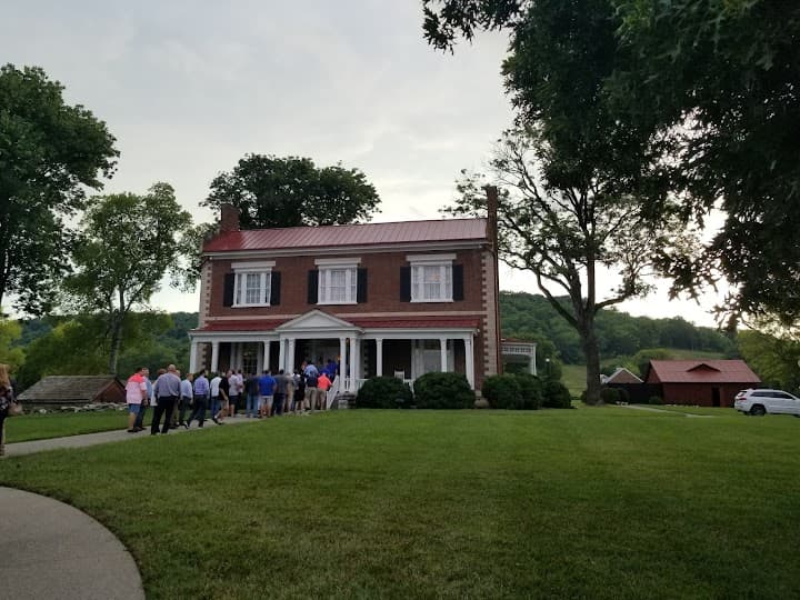 Ravenswood Mansion portfolio 4