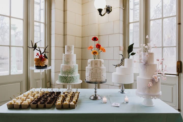 Sarah & Simon Cake Design