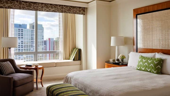 Four Seasons Hotel Miami portfolio 5