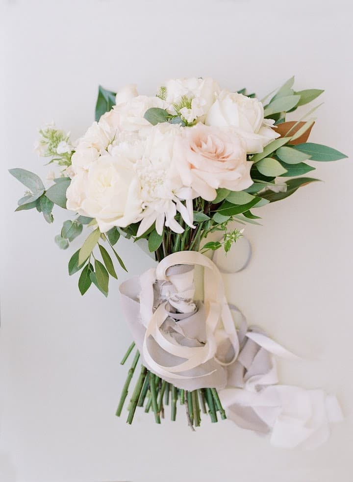 Lanson B. Jones & Co. Floral + Events portfolio 3