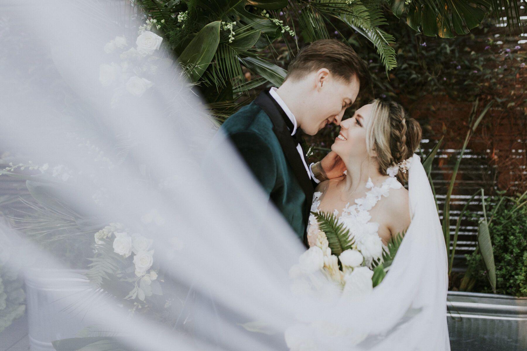 A Romantic Fall Wedding at The Pearl photo 3
