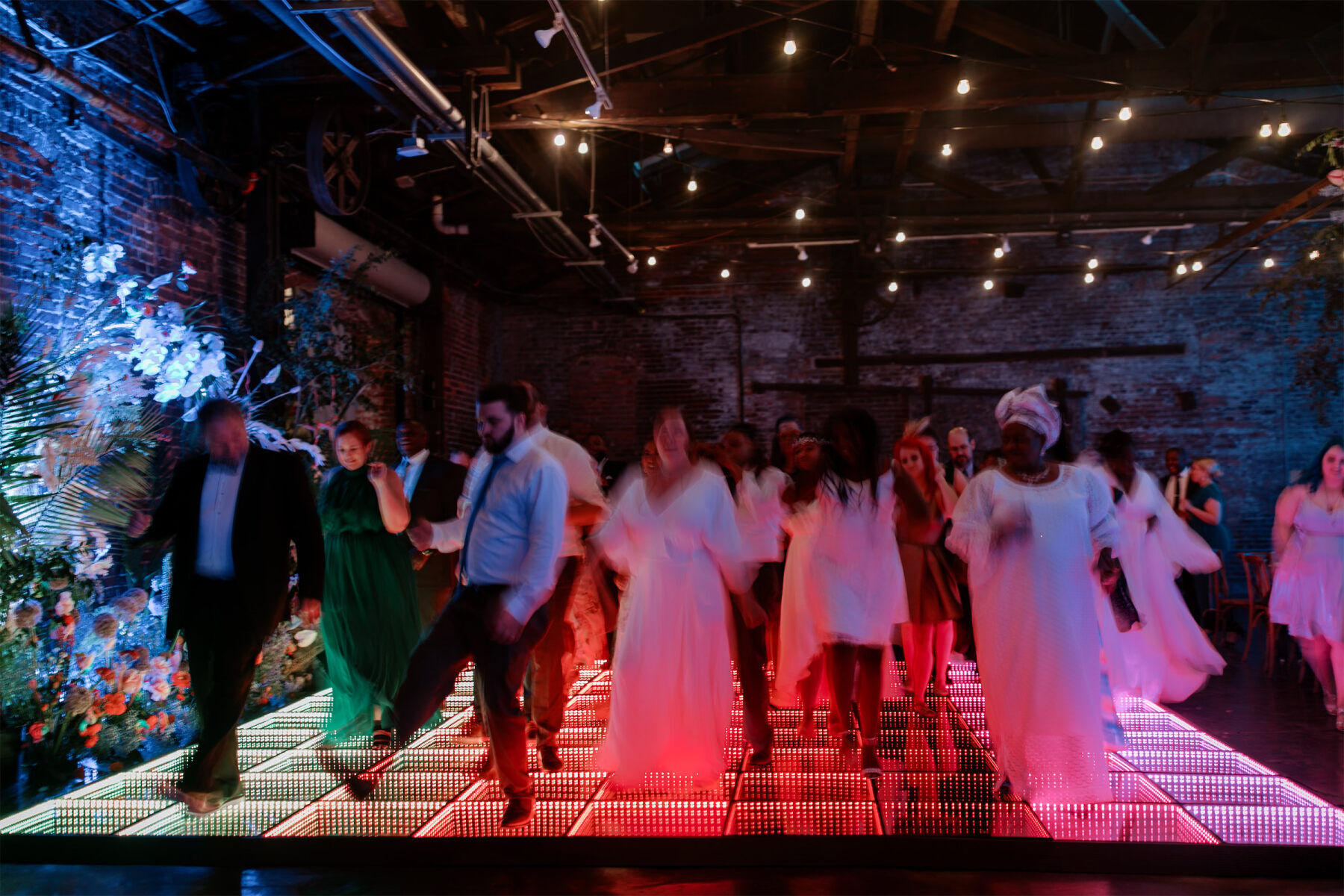 A Modern Summer Wedding at King Plow Arts Center photo 4