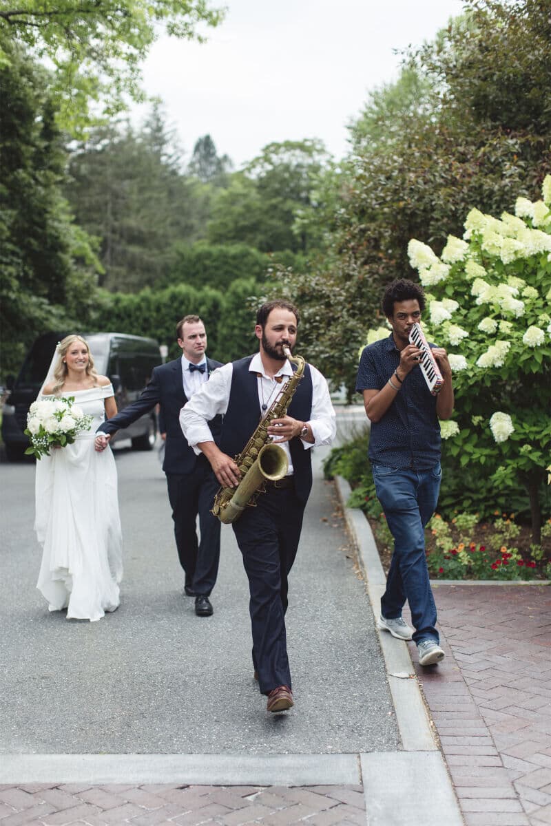 A Rustic Spring Wedding at Woodstock Inn & Resort photo 2
