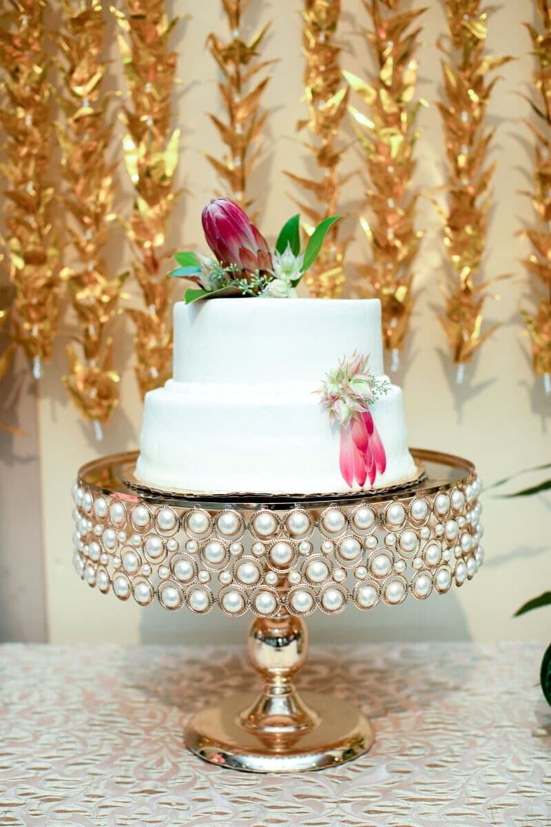 A Glamorous Summer Wedding at The Royal Hawaiian photo 4