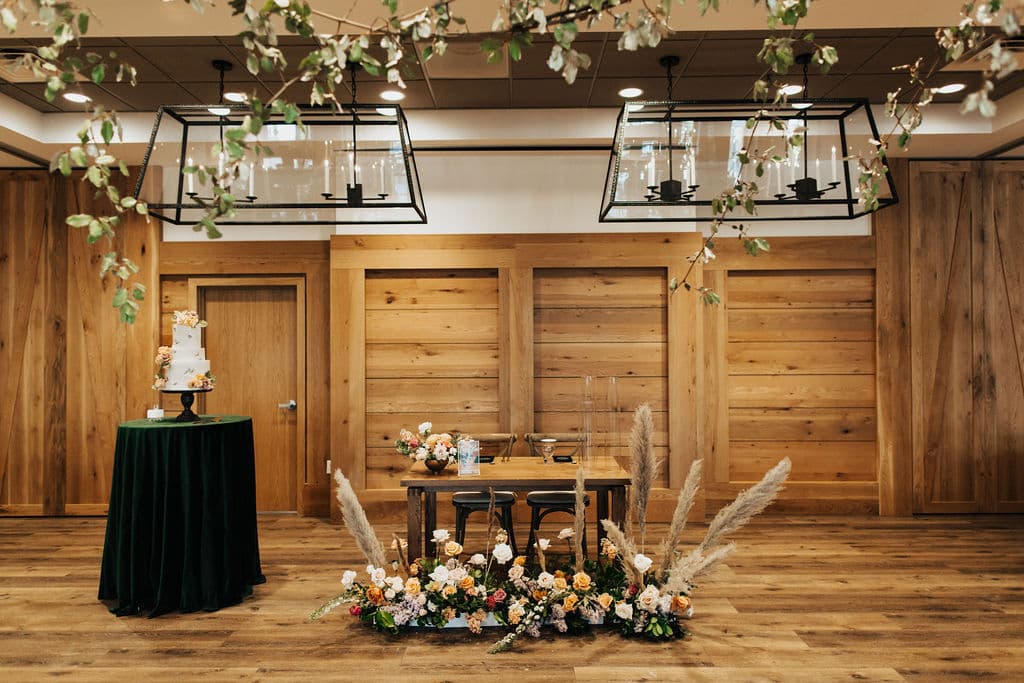 A Classic Winter Wedding at Snowpine Lodge photo 2