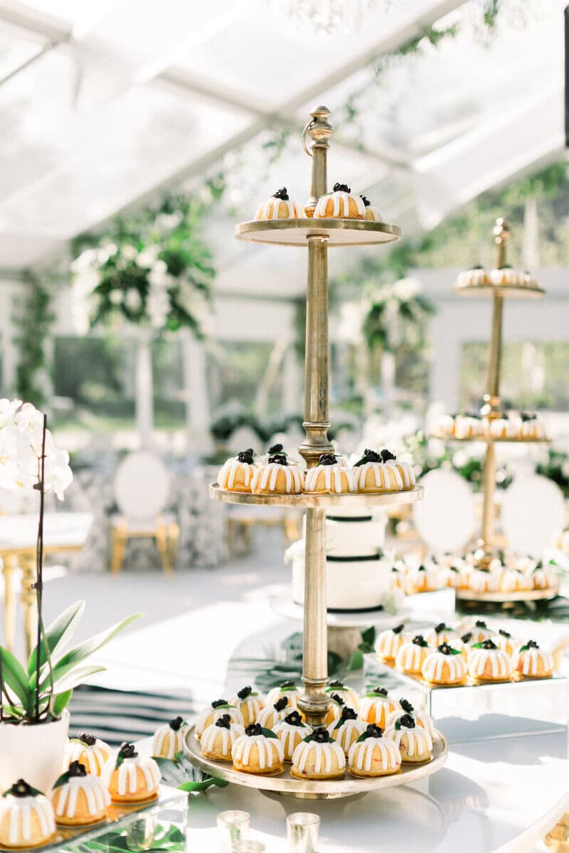 An Elegant Greenhouse Wedding at a Private Residence photo 2