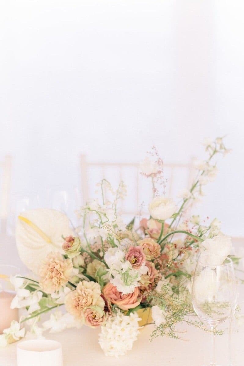 A Glamorous Garden Wedding at a Private Residence photo 2