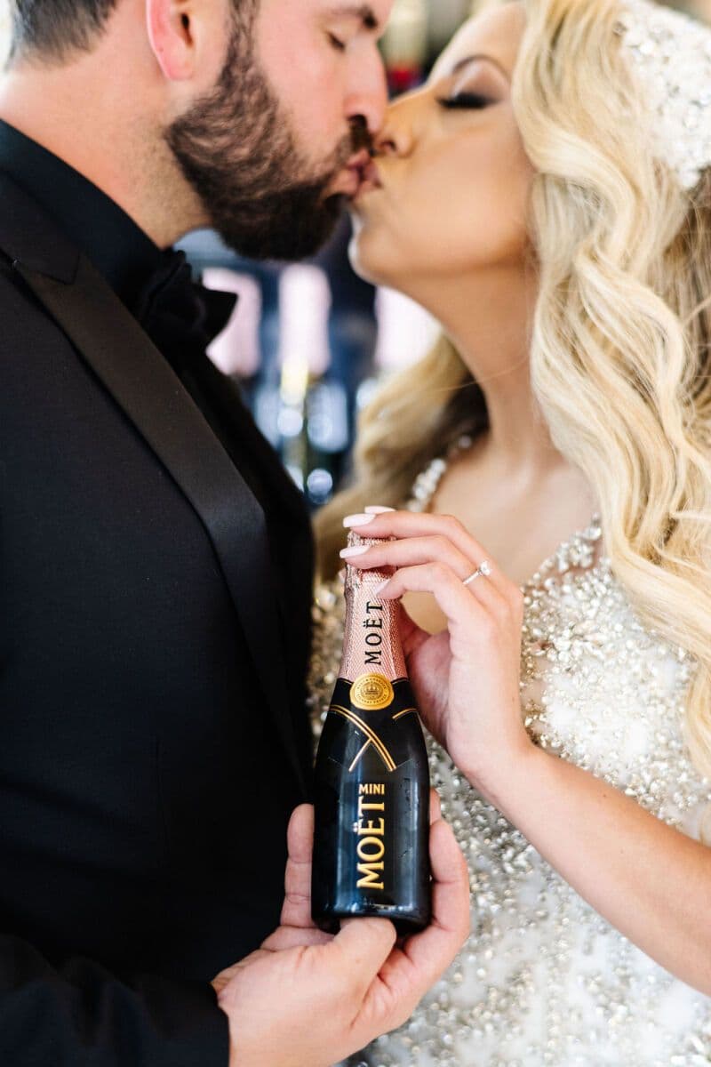 A Glamorous Summer Wedding at Sanctuary Church photo 4