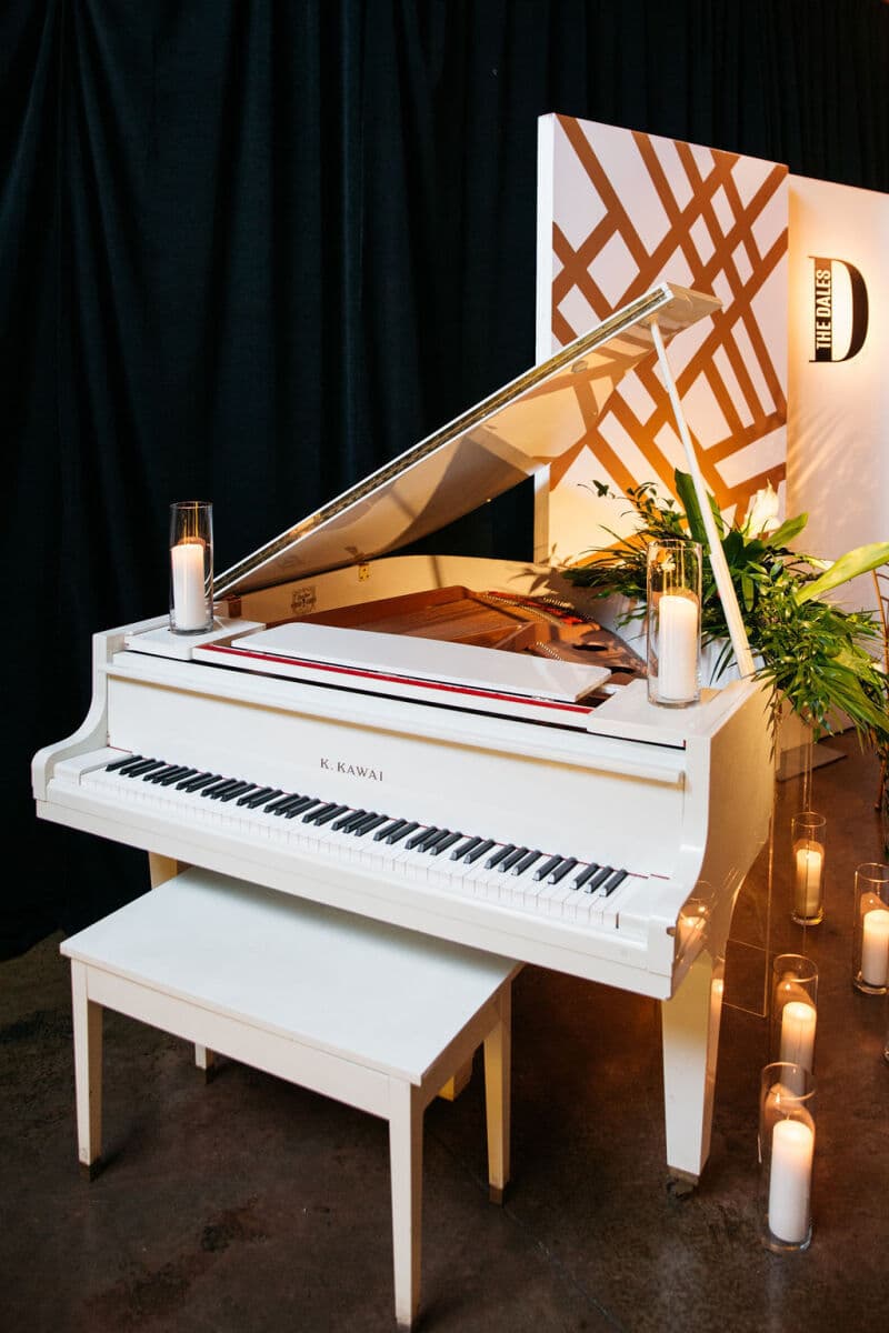 A Glamorous Spring Wedding at Marketplace Restaurant at Theater Square