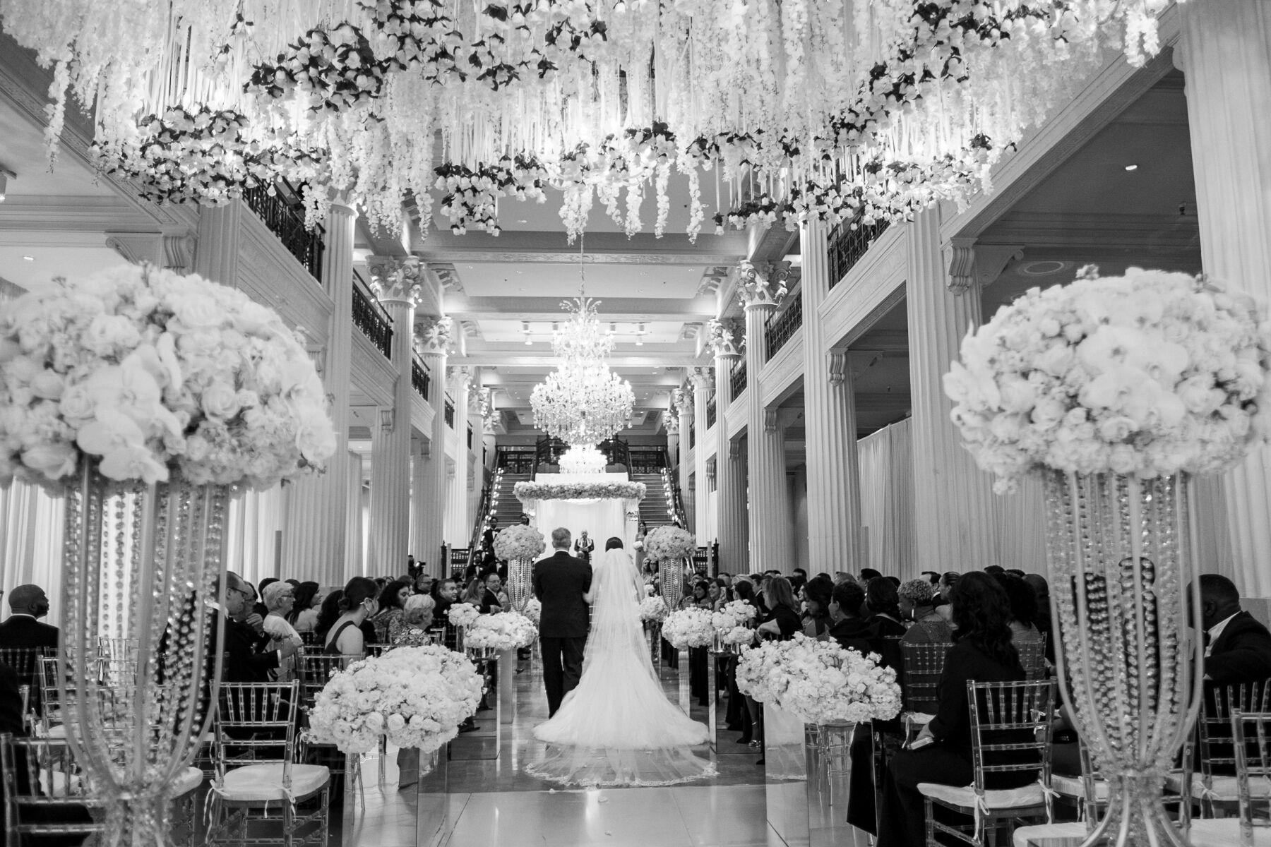 A Glamorous Fall Wedding at Corinthian Houston