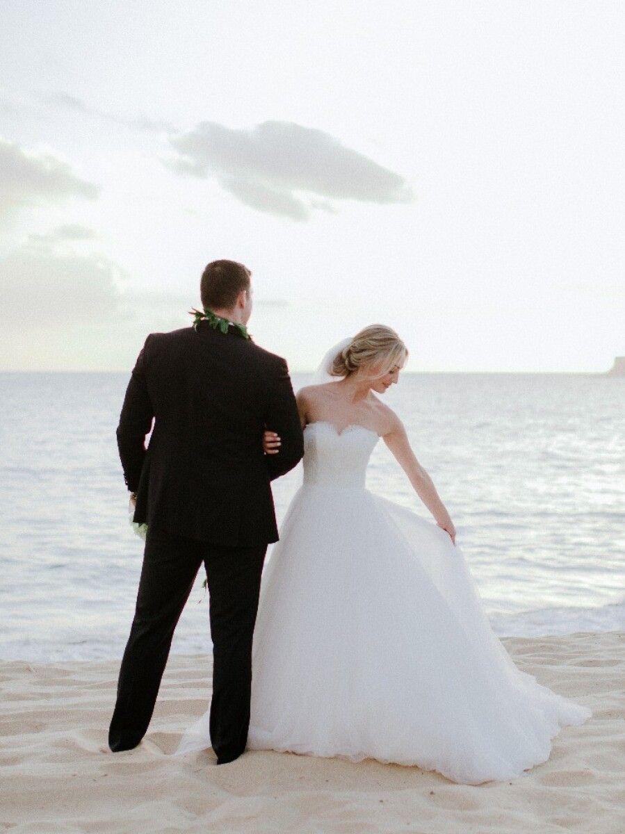 A Glamorous Destination Wedding at the Four Seasons Resort Lanai photo 5