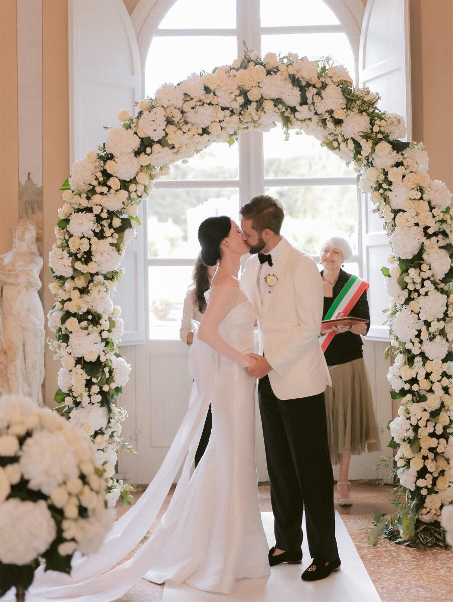 A Destination Spring Wedding at Villa Grabau