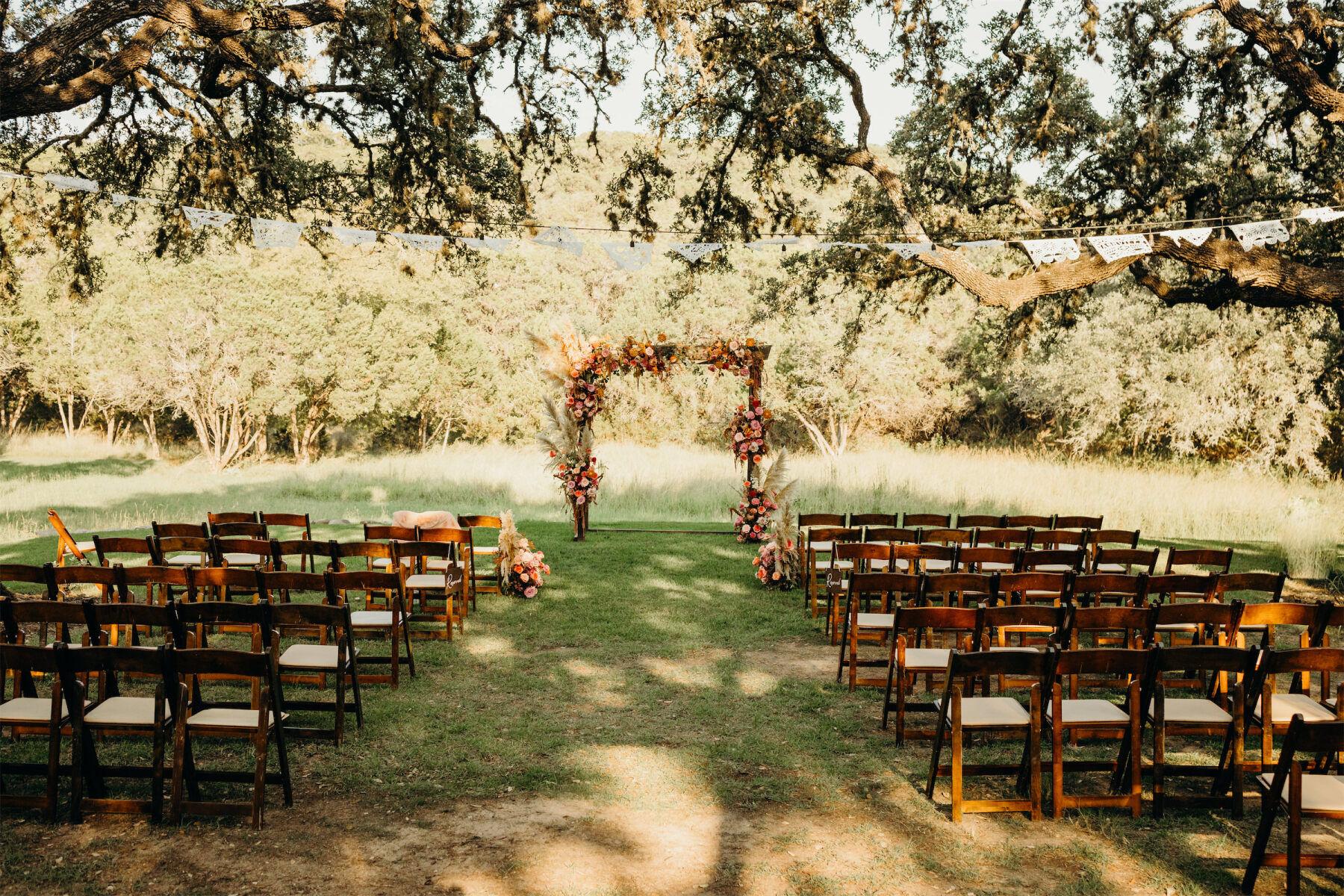 A Boho Spring Wedding at The Ivory Oak photo 4