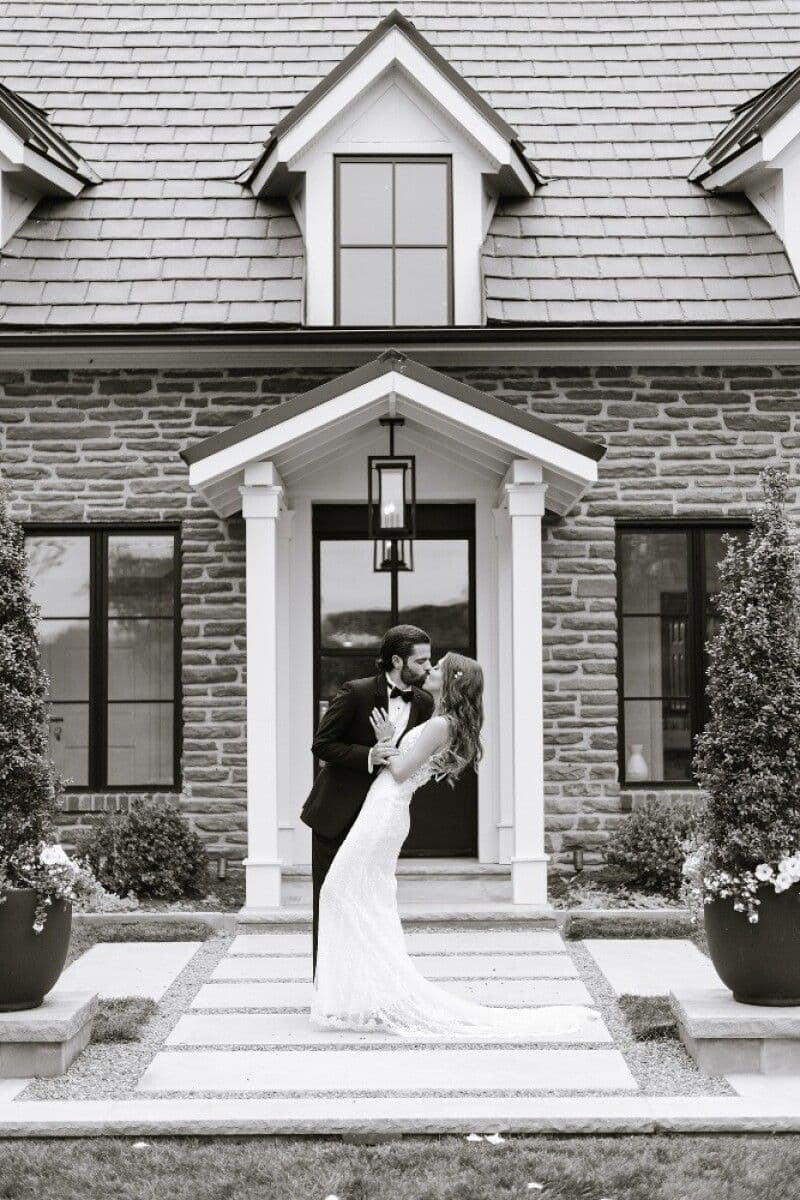 A Classic Backyard Garden Wedding at a Private Estate photo 2