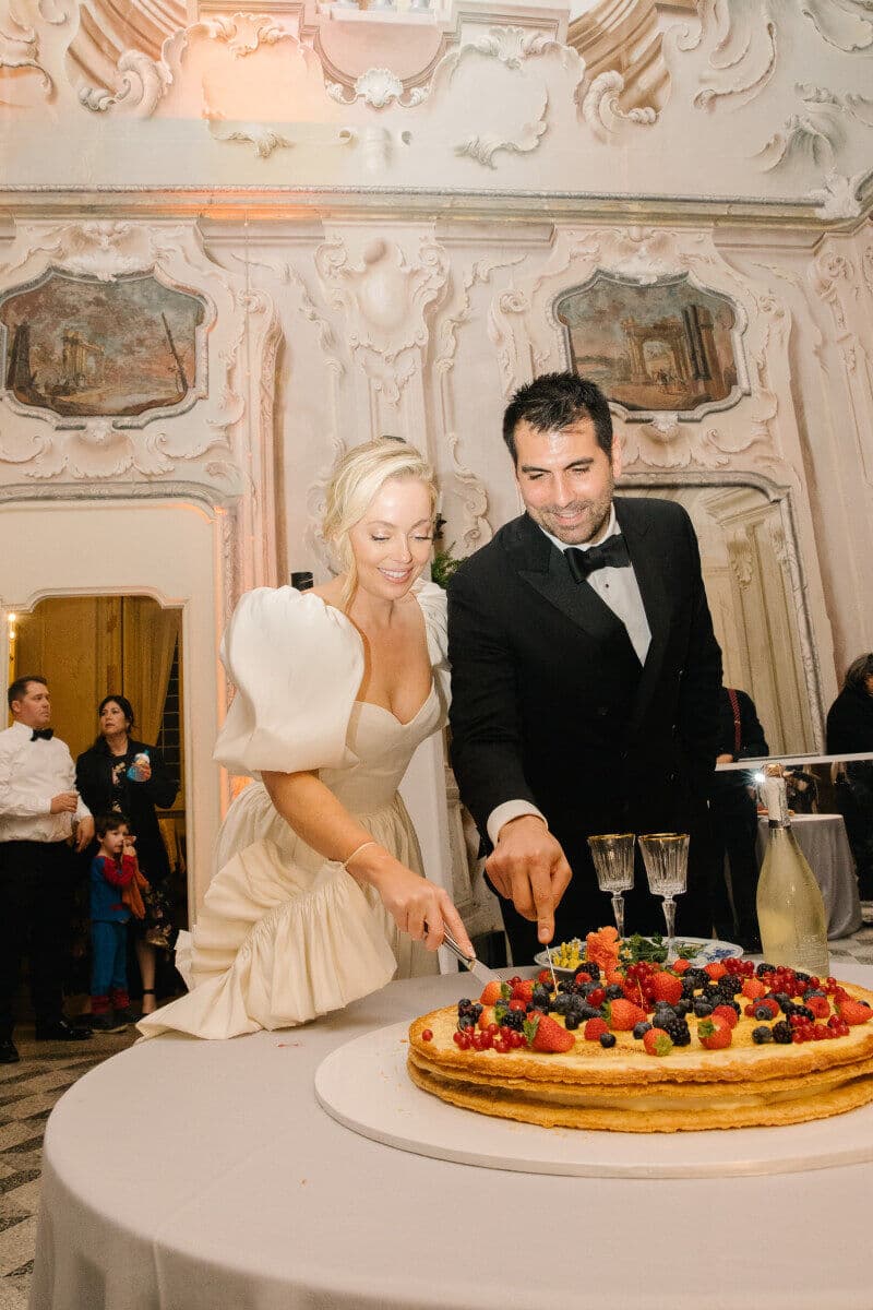 A Modern Summer Wedding at Villa Sola Cabiati photo 4