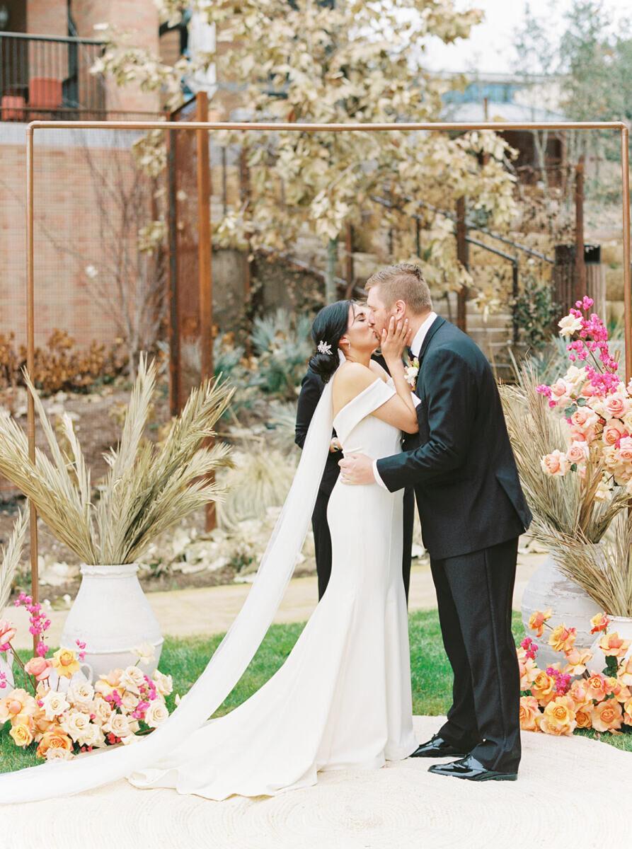 A Modern Spring Wedding at Hotel Magdalena photo 4
