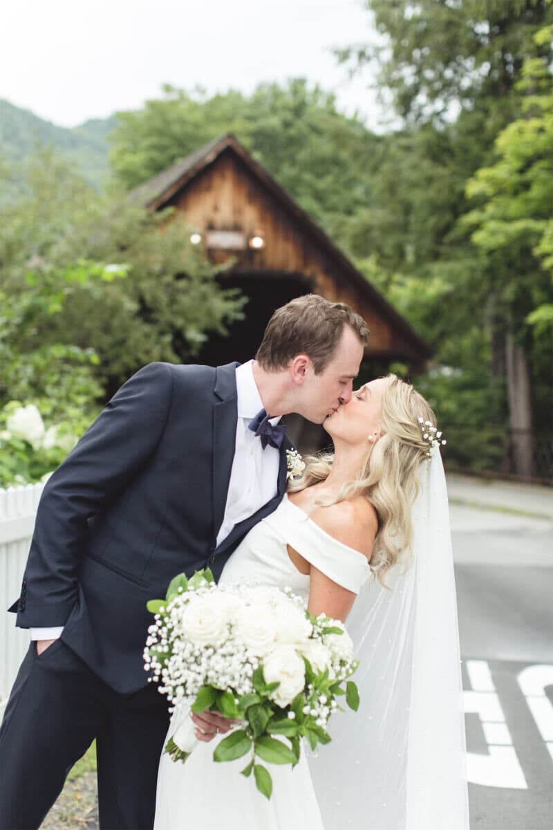 A Rustic Spring Wedding at Woodstock Inn & Resort photo 3