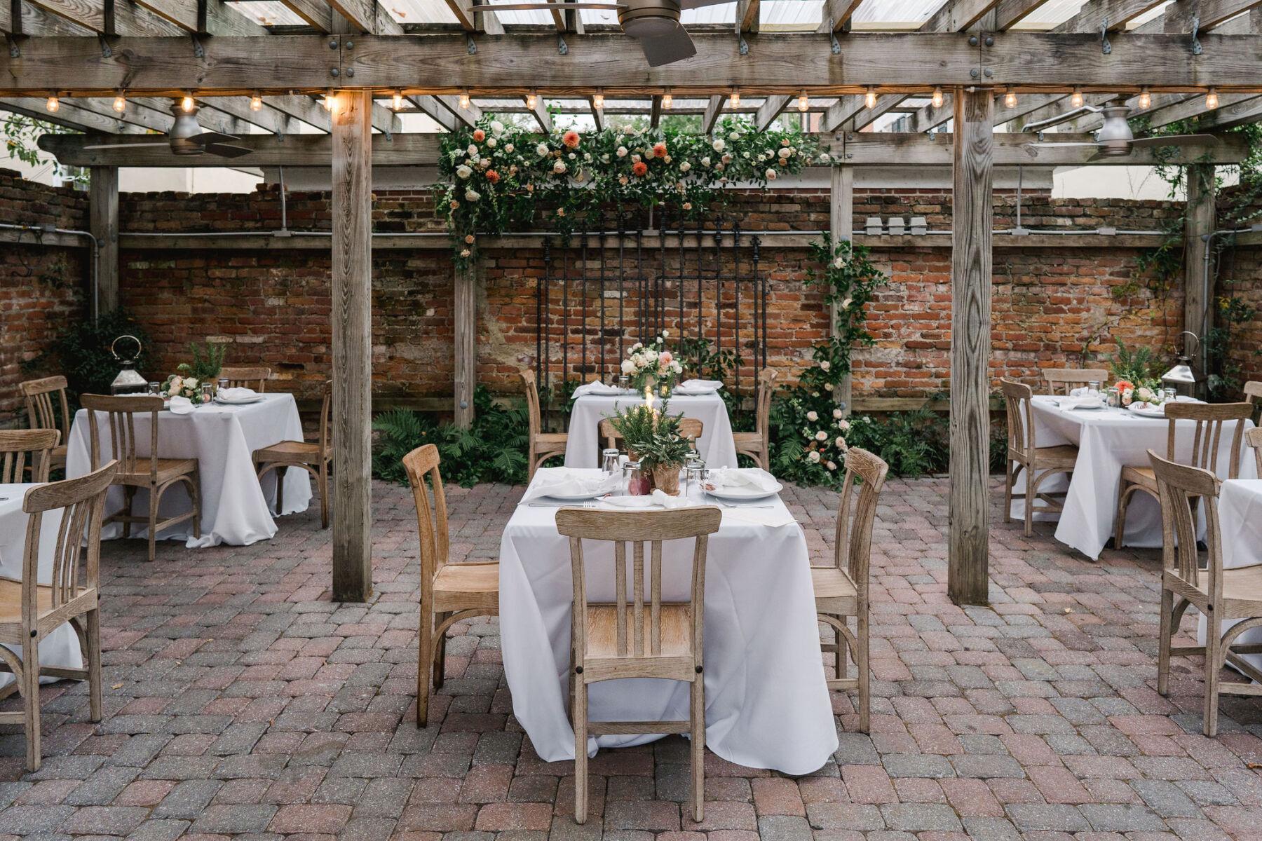 A Modern Fall Wedding at Four Eleven York Street